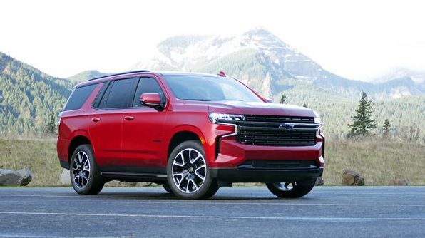 Обзор Chevy Tahoe и Suburban 2023 года: Хорошо сбалансированное великолепие