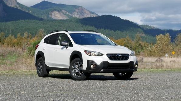 Обзор Subaru Crosstrek 2023 года: Простой, способный, продается как горячие пирожки