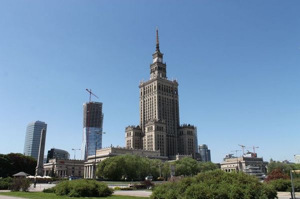 Варшава - небоскребы, сталинский "торт" и переосмысленные крутые районы