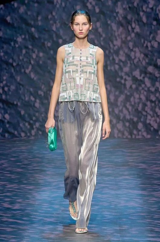 Emporio Armani: определяя роскошь и стиль